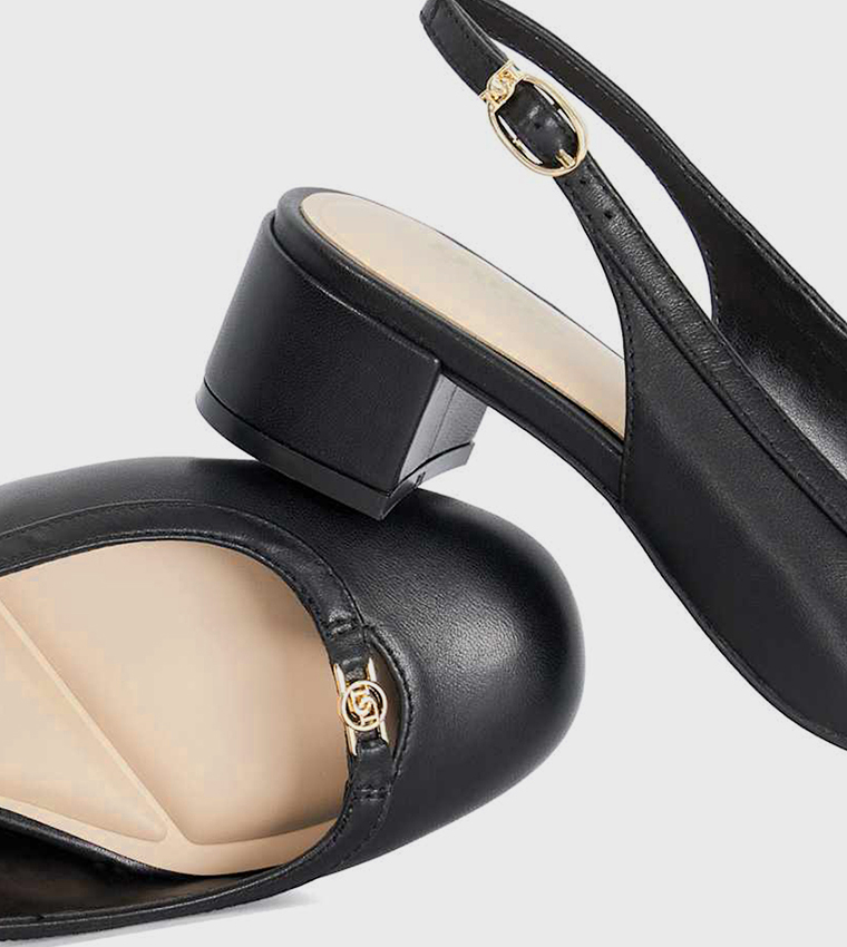 حذاء كاميرا بحزام خلفي