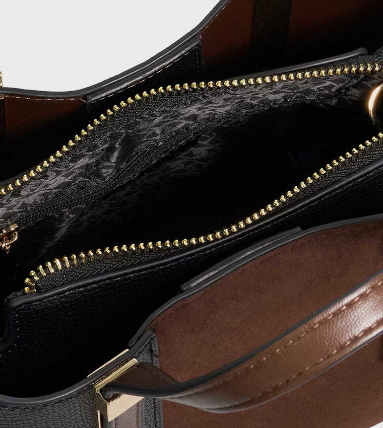 DINKYDORRY Logo Detail Handheld Bag