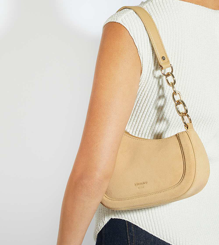 DIRECTION Chain Detail Shoulder Bag