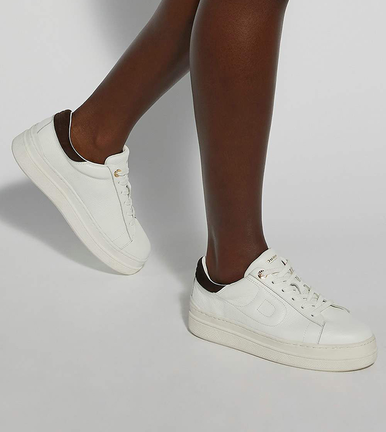 EDEN Round Toe Lace-Up Sneakers