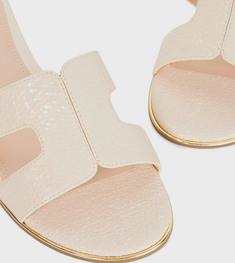 LUDLOWS Textured Flat Sandals