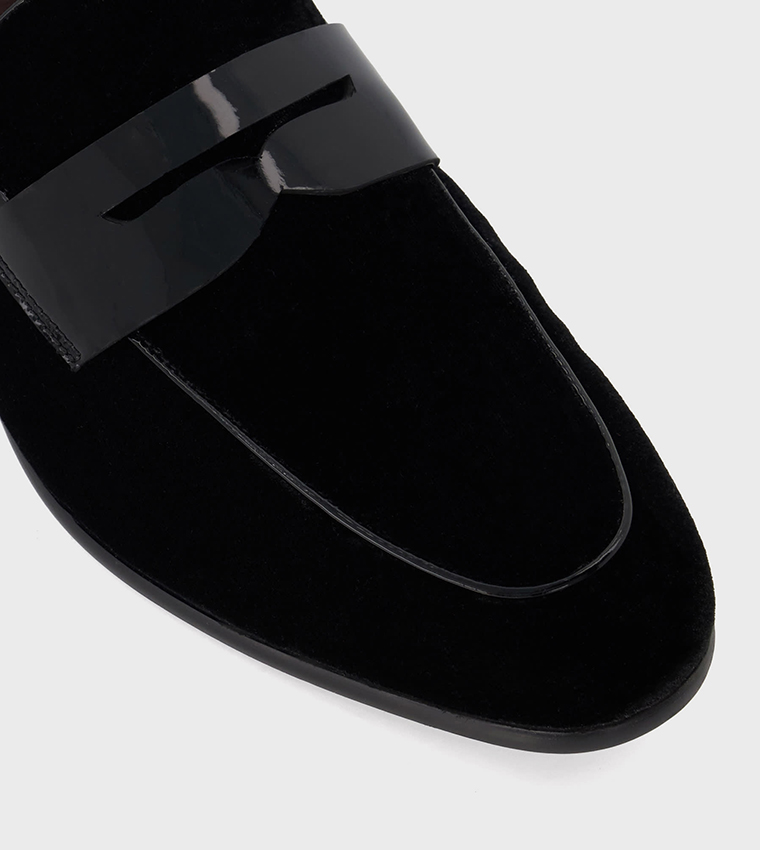 SENSA Slip-On Loafers