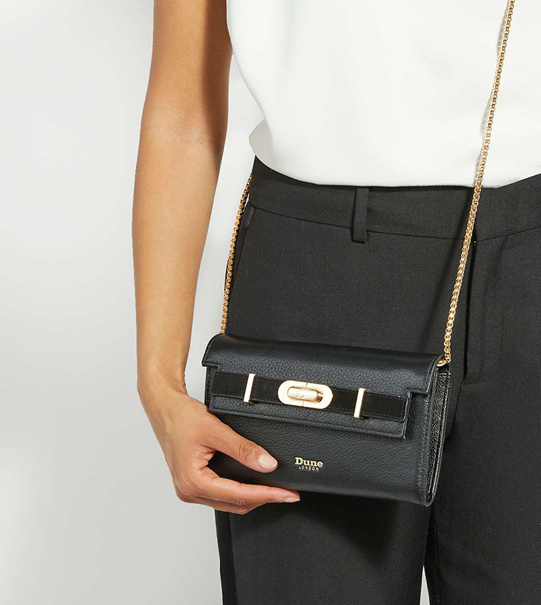 SHOWMANCE Textured Flap Crossbody Bag