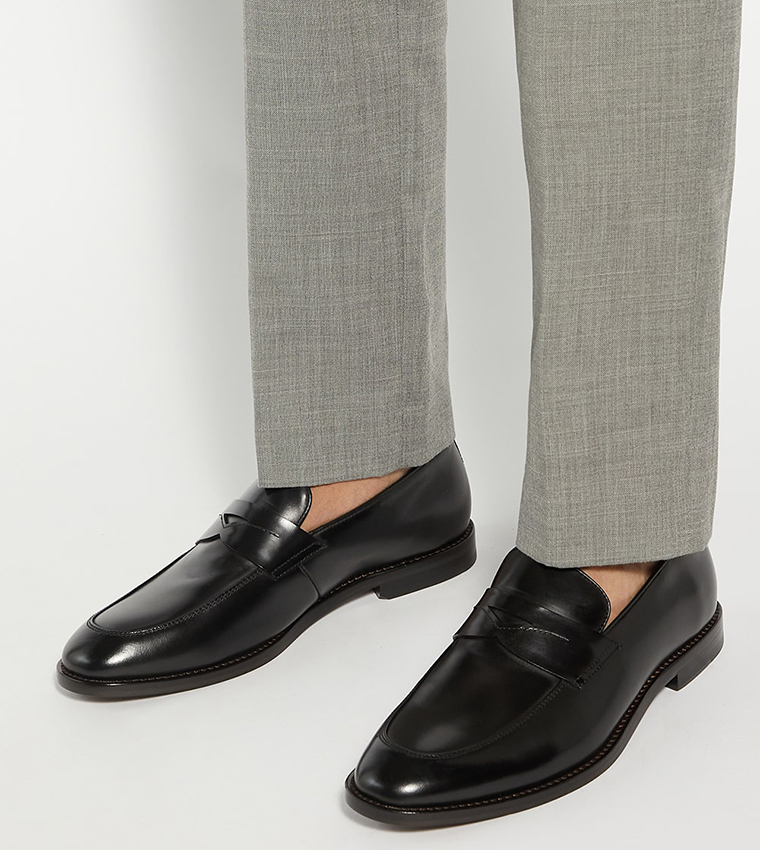 SURREY Textured Loafers