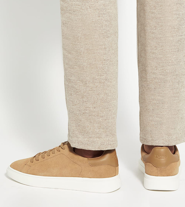 TOYON Lace-Up Sneakers