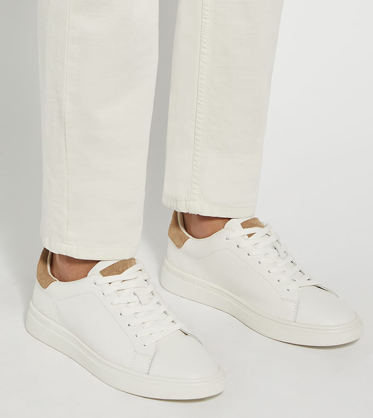 TOYON Lace-Up Sneakers