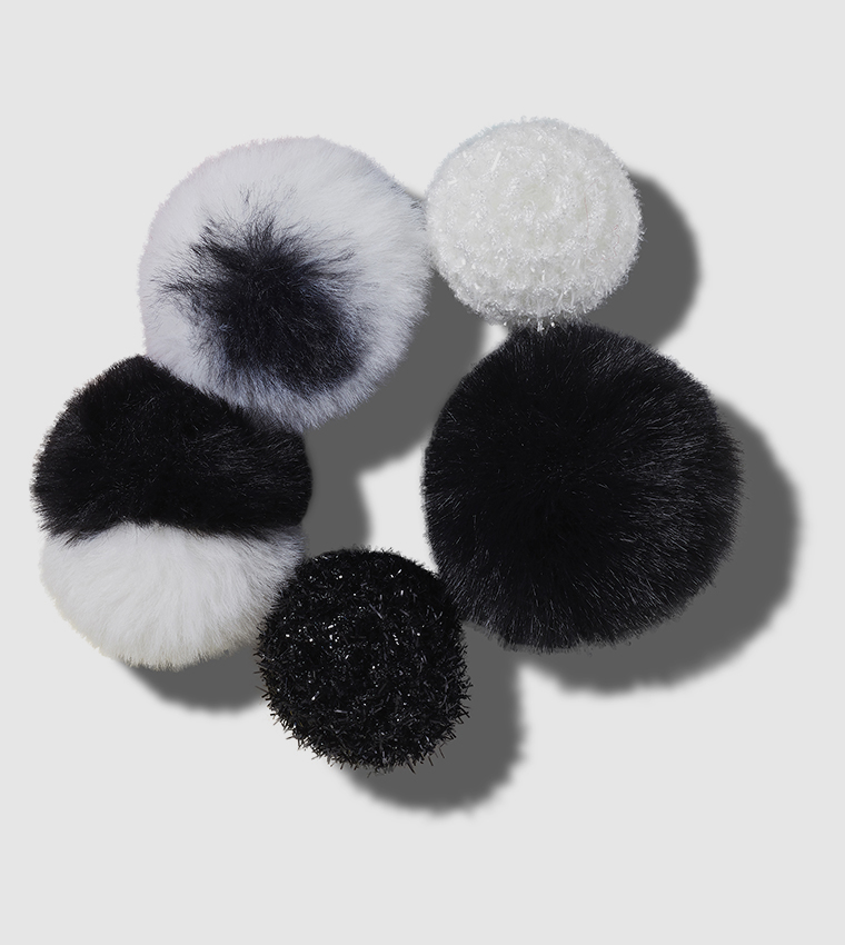 Black And White Puff 5 Pack