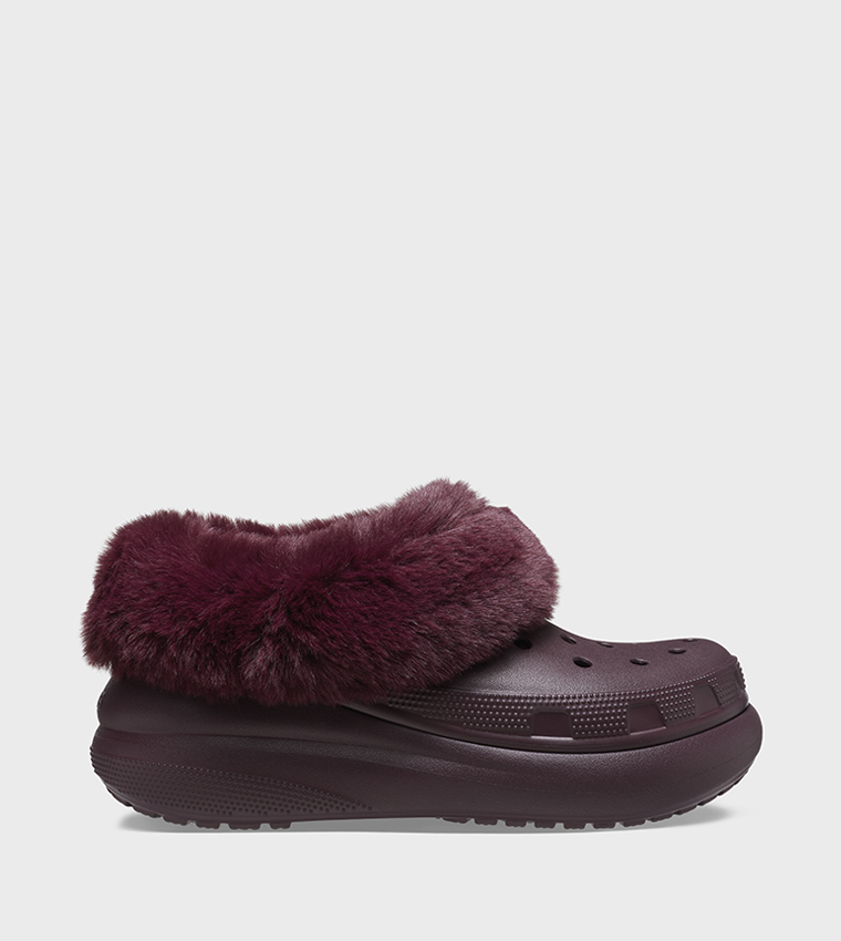 Maroon crocs with fur online