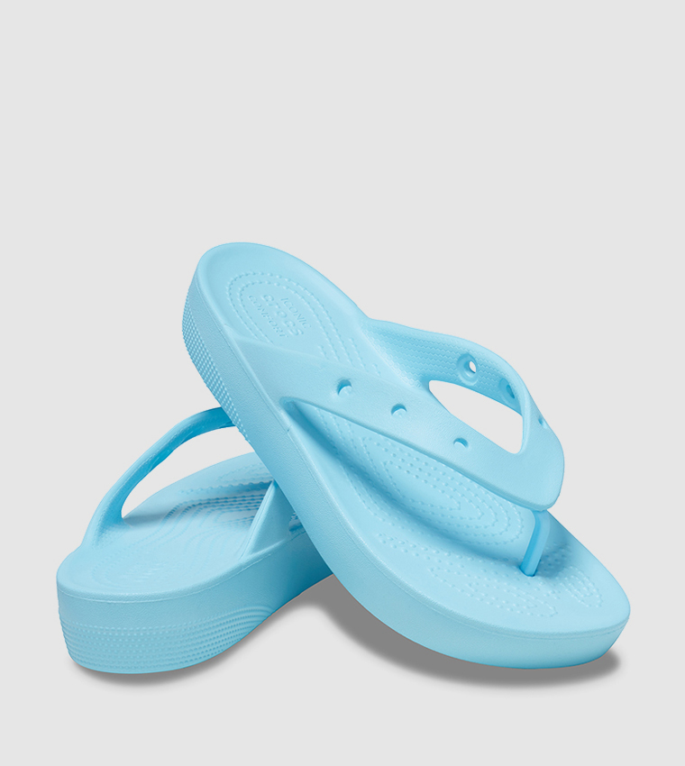 Buy Crocs Classic Platform Flip In Blue 6thstreet Uae 7577