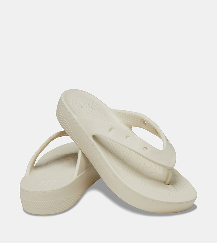 Crocs thong best sale strap flip flops