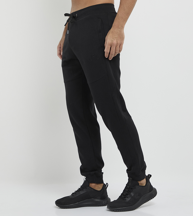 بنطلون جوغر مطرز بشعار 