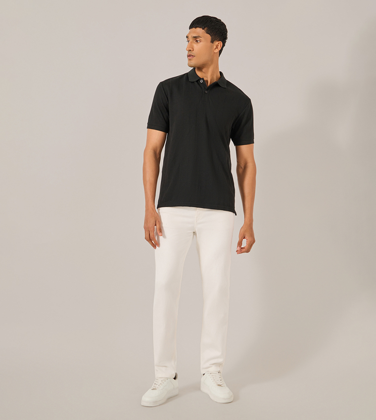 Five-Pocket Style Tapered Fit Jeans