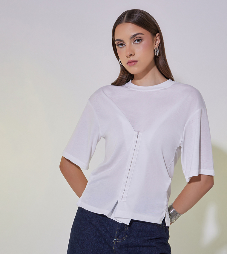 Solid Crew Neck Hook and Eye Detail T-Shirt