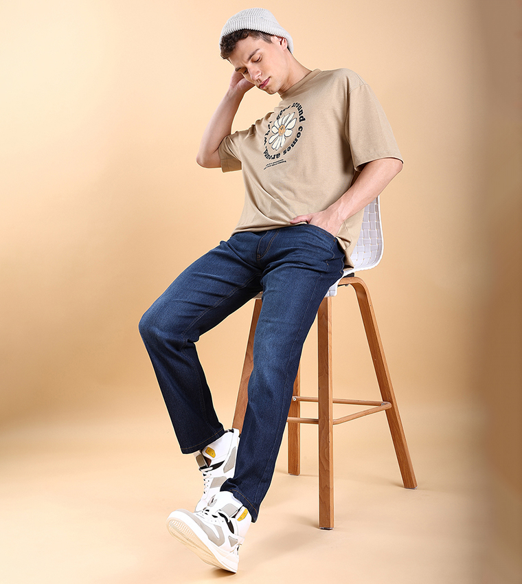 Mid Rise Straight Fit Stretchy Faded Jeans