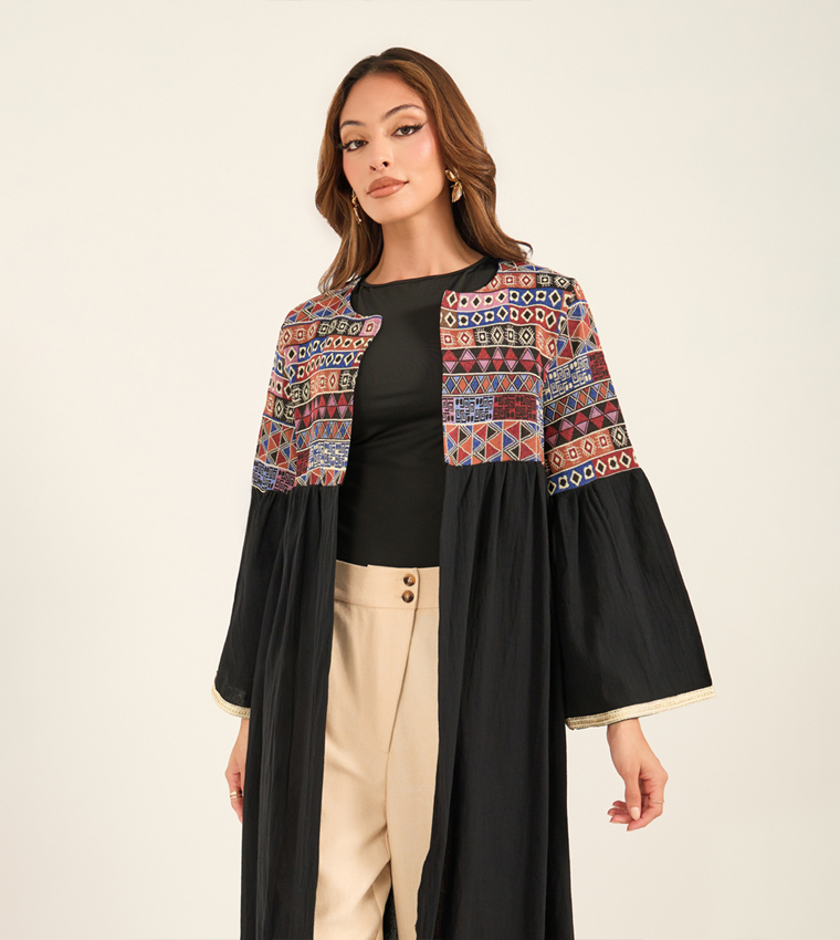 Embroidered Bell Sleeves Regular Fit Kimono
