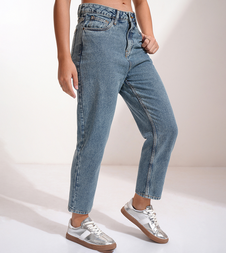 Mid Rise Relaxed Fit Faded Jeans