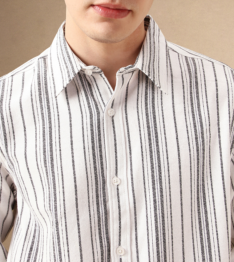 Striped Relaxed Fit Spread Collar Curved Hem Shirt