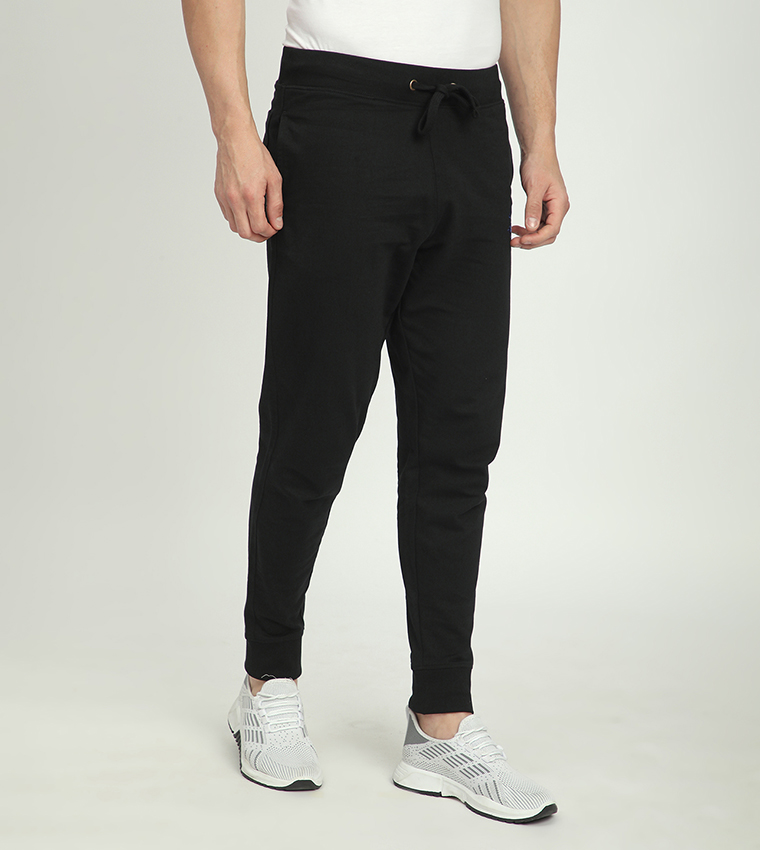 جوغر ضيق برباط على الخصر 