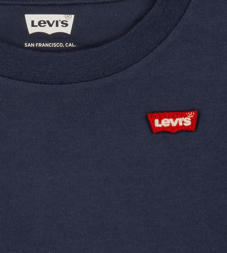 Batwing Logo Detail Chest Hit T-Shirt