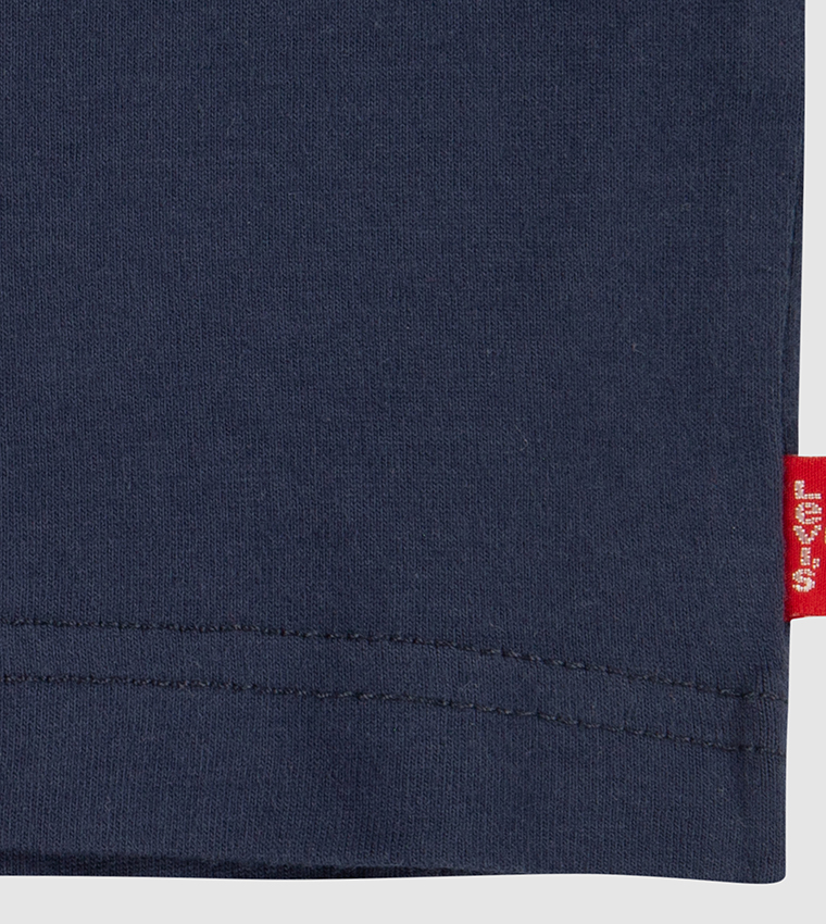 Batwing Logo Detail Chest Hit T-Shirt