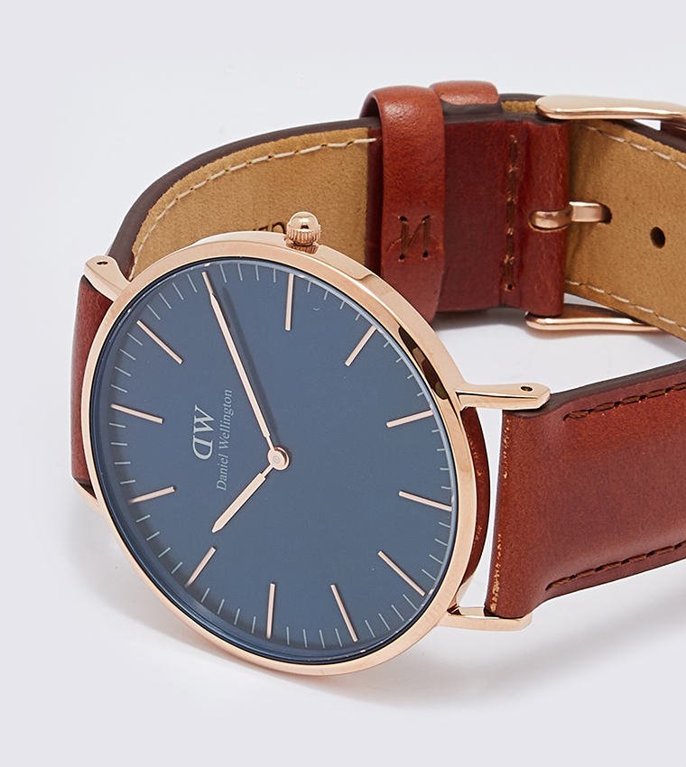 Classic Leather Strap Analog Watch
