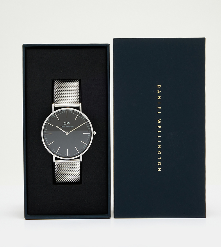 Classic Mesh Strap Analog Watch