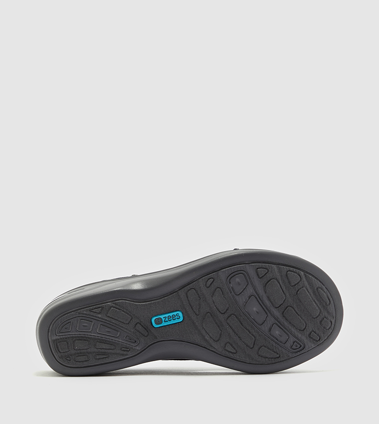 DESIRE Criss-Cross Strap Heel Sandal