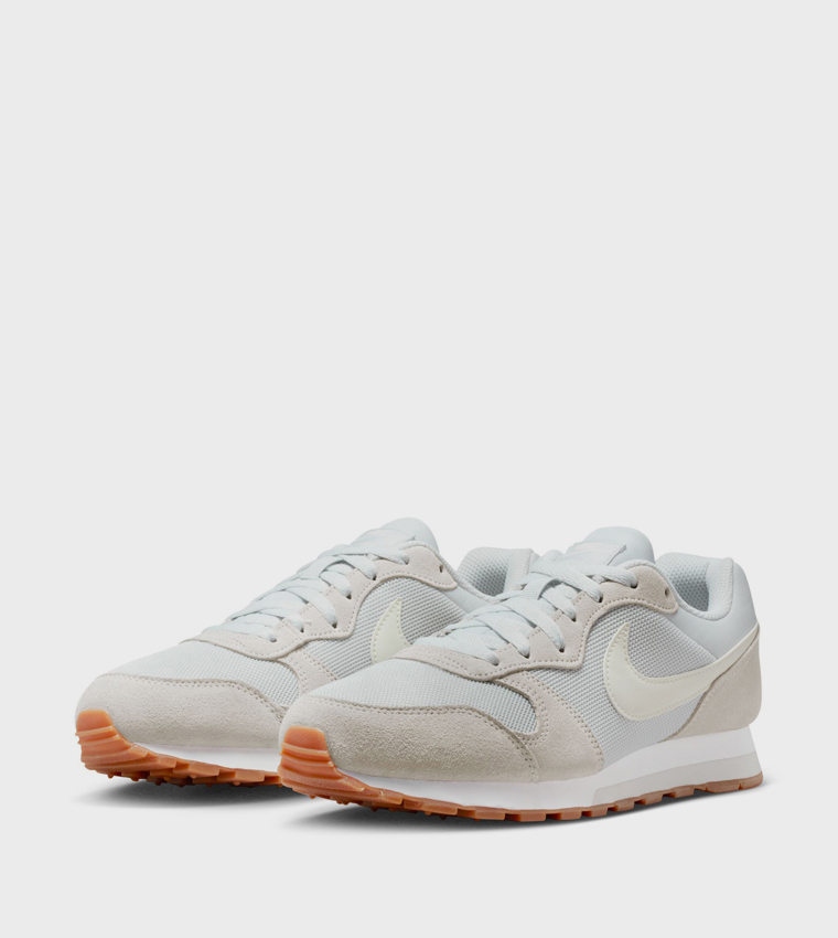 MD 2 Logo Detail Running Shoes