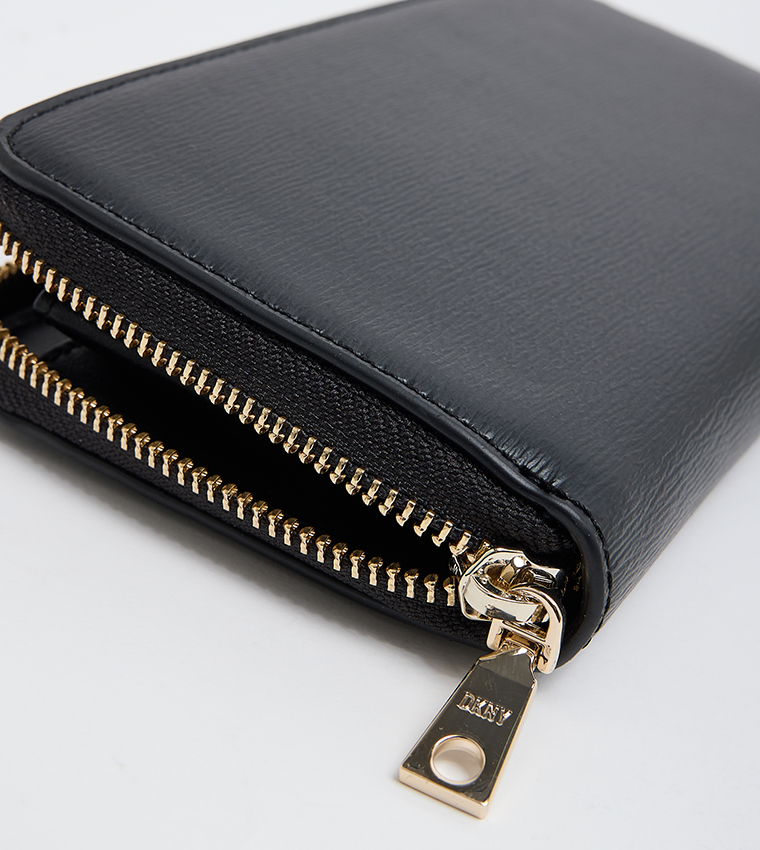 PERRI Textured Long Wallet