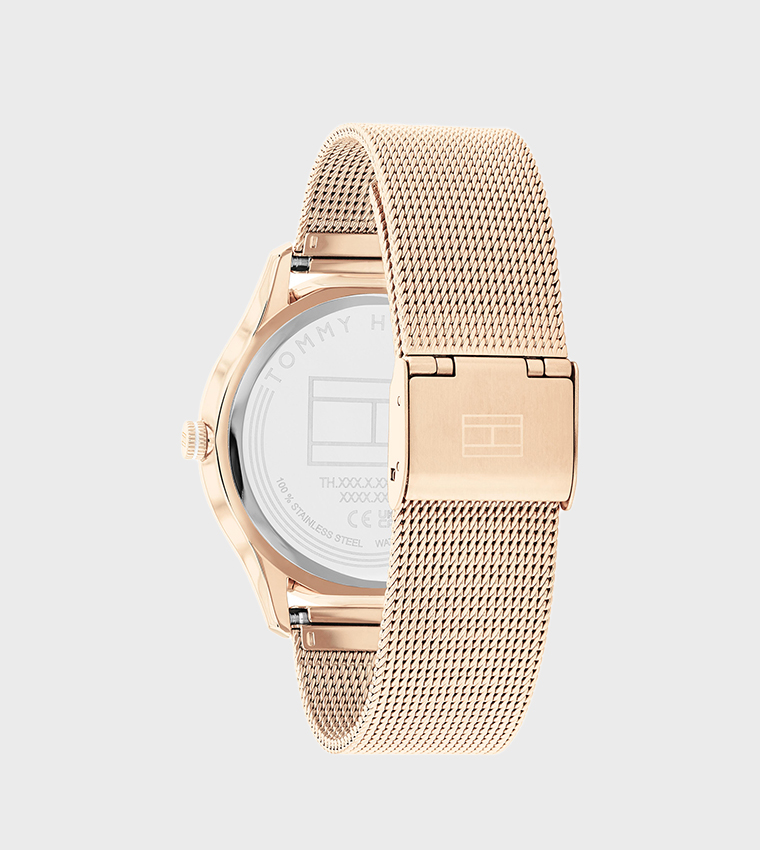 ساعة أنالوج بإطار دائري  