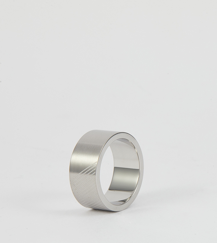 عقد بتصميم هندسي 