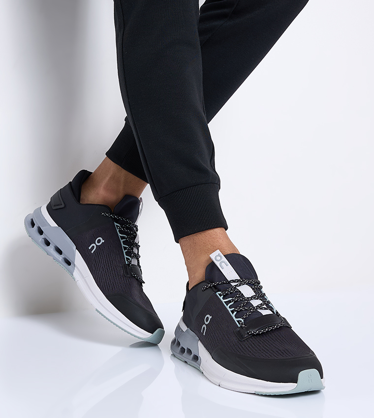 Buy ON Cloudnova Flux In Black 6thStreet UAE