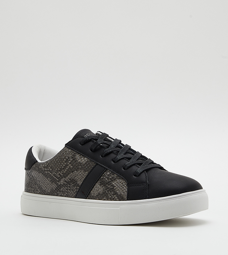 Girls discount casual sneakers