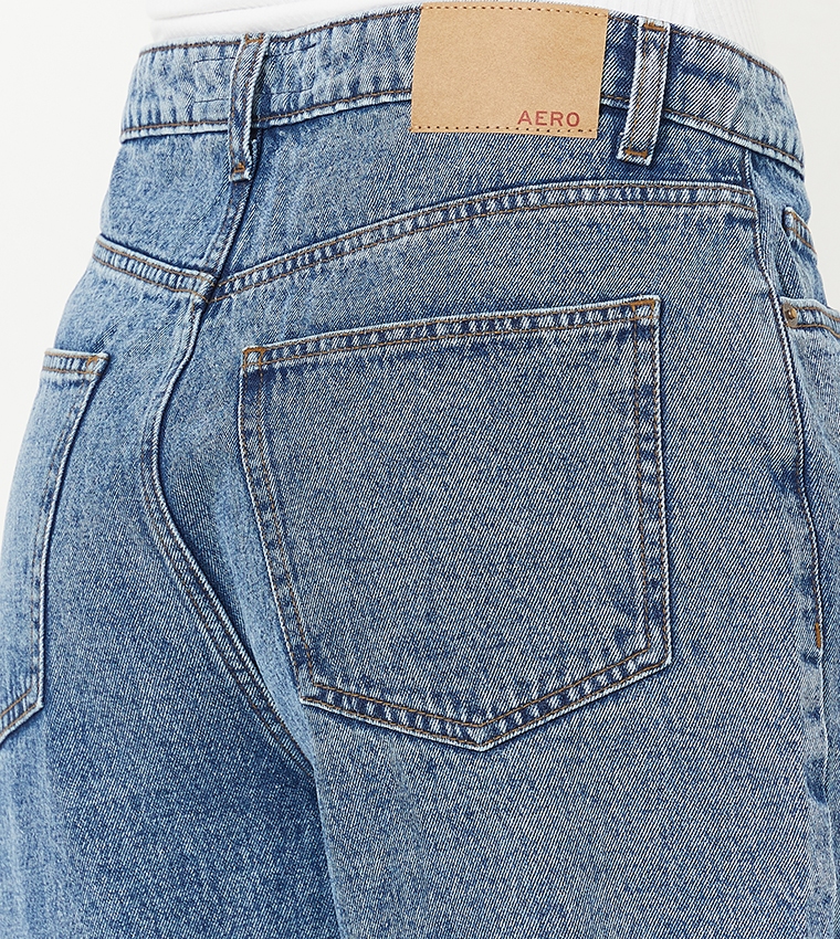 Aero Light Wash Mom Fit Jeans