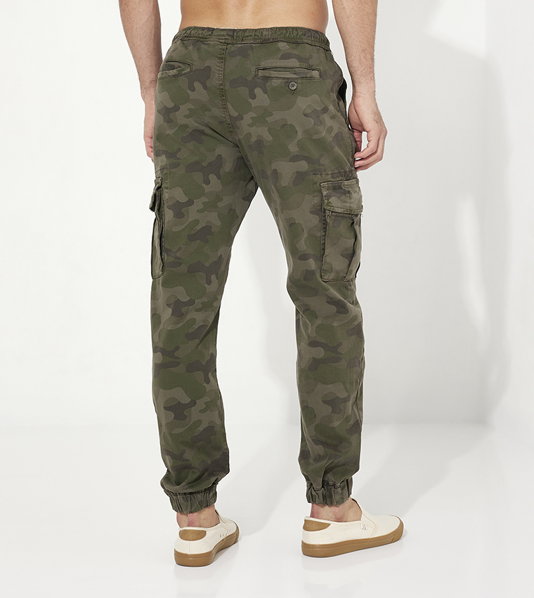 Camo cargo joggers outlet