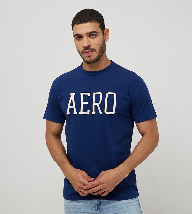 T shirt store aero