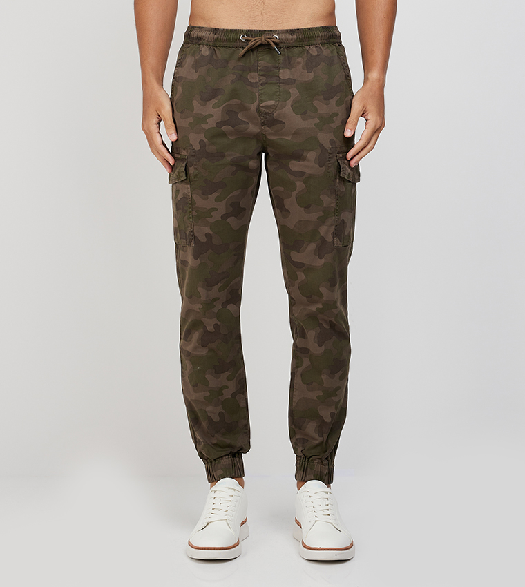 Camo cargo jogger pants outlet