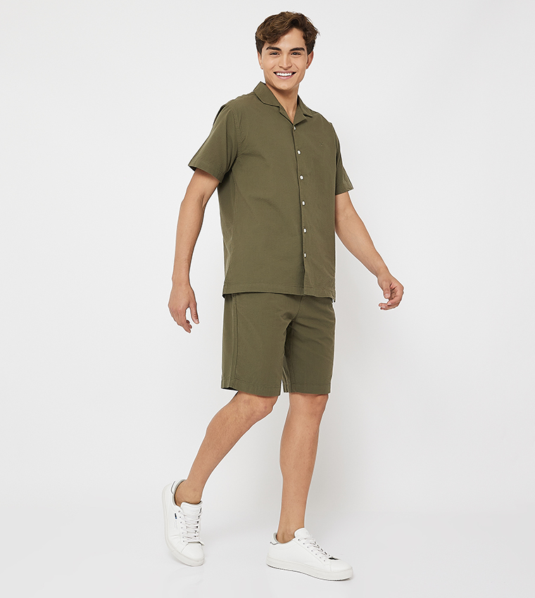 Aero Men's Solid Woven Chino Shorts