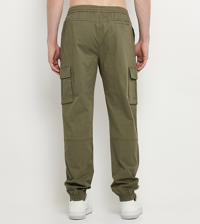 Aero Men s Solid Cargo Jogger Pants
