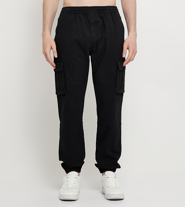 Buy Aeropostale Aero Men s Solid Cargo Jogger Pants In Black 6thStreet UAE