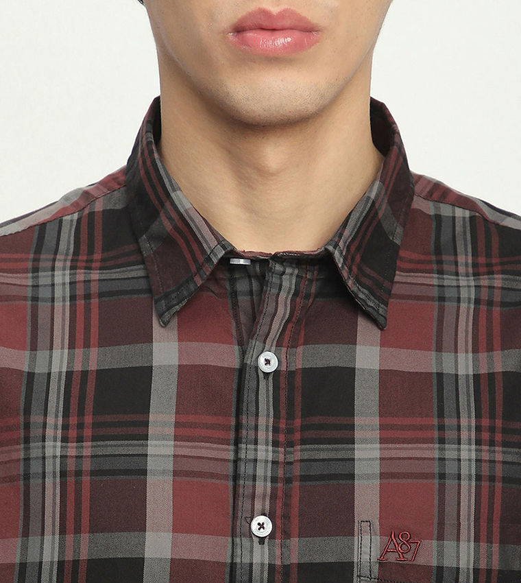 Aero Men's Plaid Long Sleeves Shirt