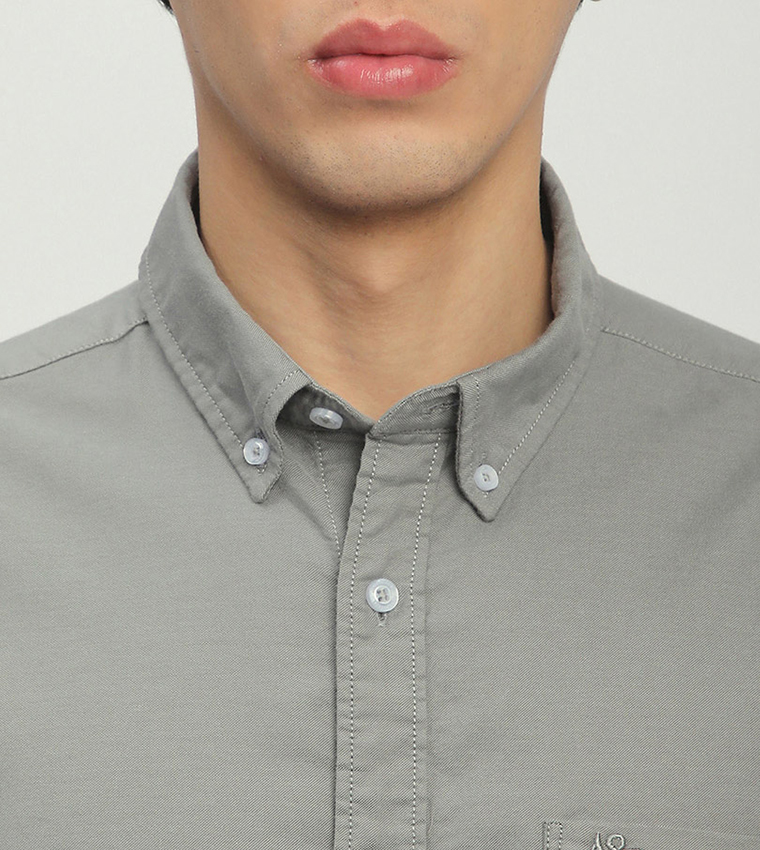 Aero Men's Button-Down Collar Shirt