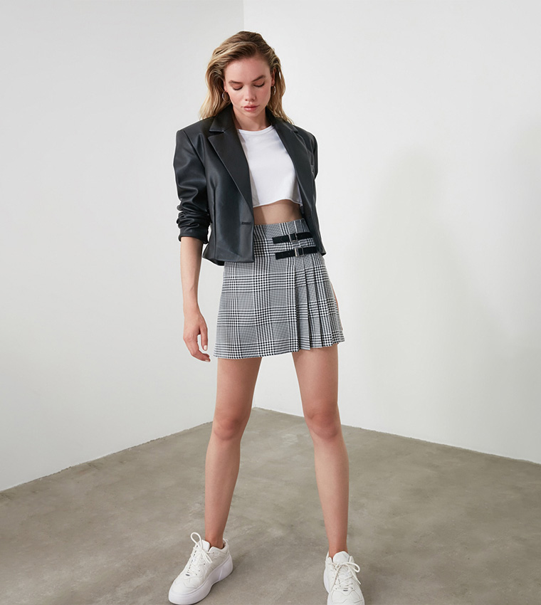 Pleated mini skirt on sale buckle