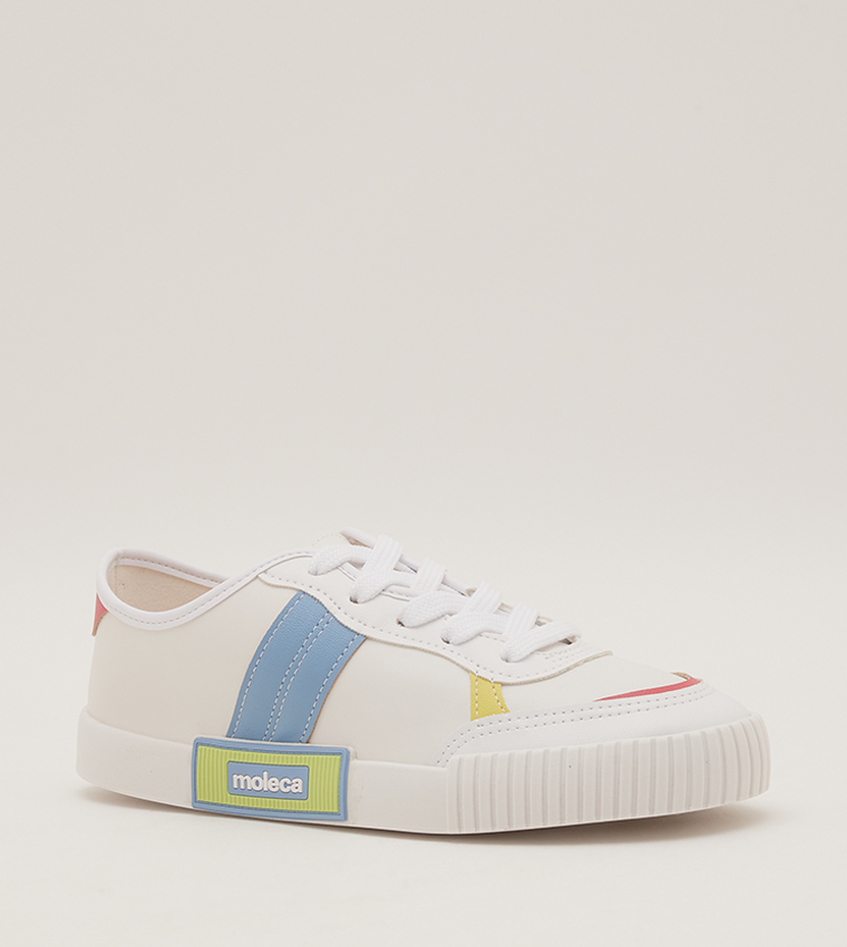 Guinn Low Top Sneakers