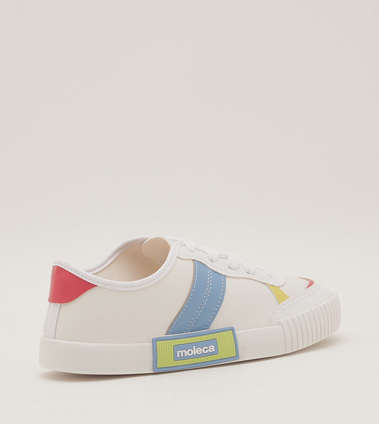 Guinn Low Top Sneakers