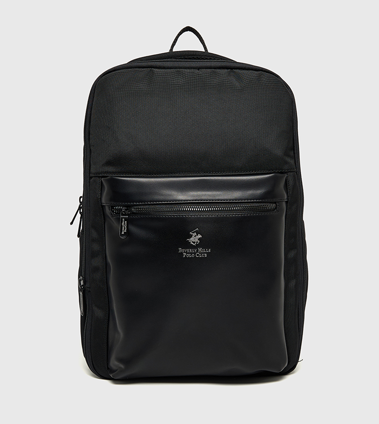 شنطة ظهر بشعار وجيب أمامي 