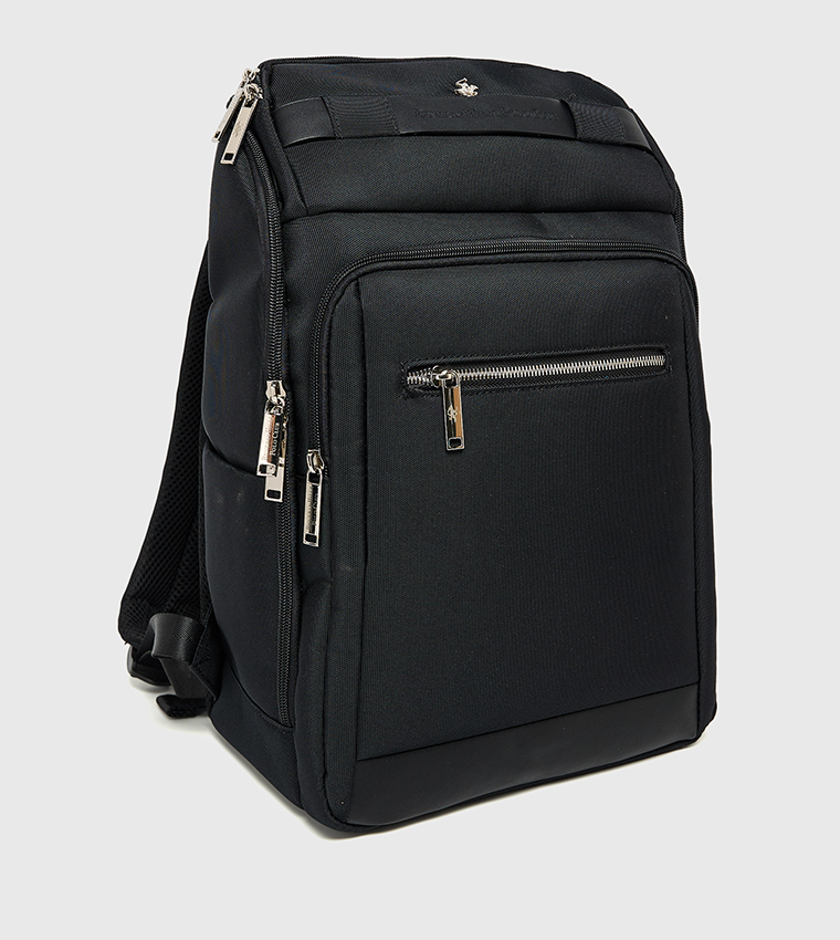 شنطة ظهر سادة بجيب أمامي