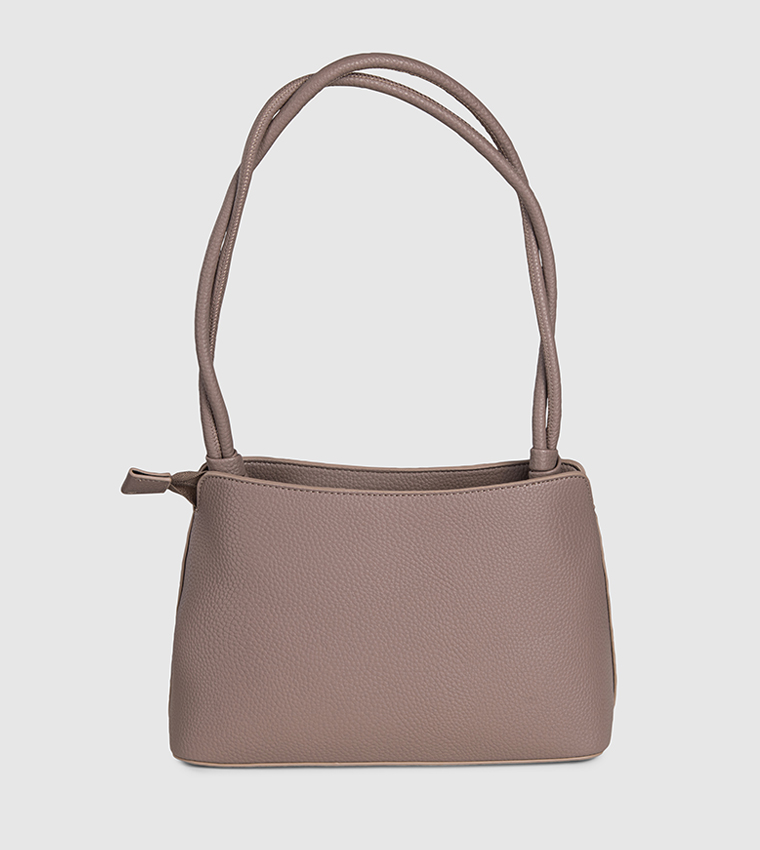 شنطة كتف نسائية بشعار 