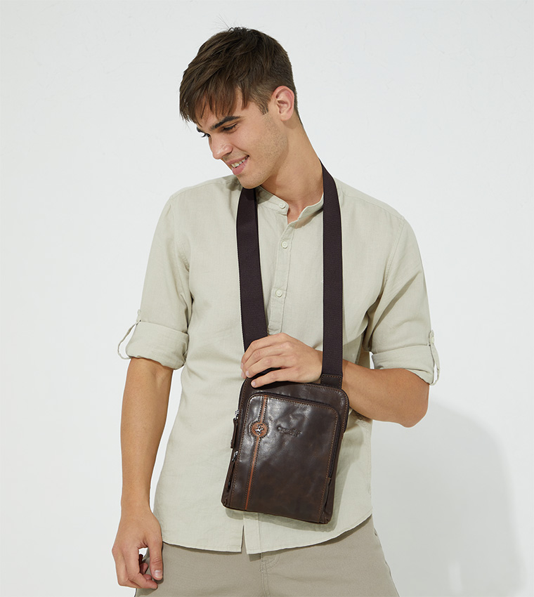 Essential Messenger Bag