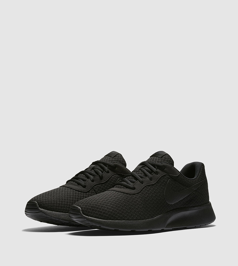 Nike Tanjun Low Top Sneaker | 6thStreet.com Oman